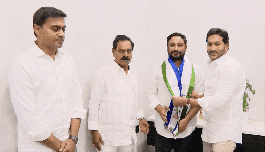 Cricketer Ambati Rayudu: Change from Cricket to Politics