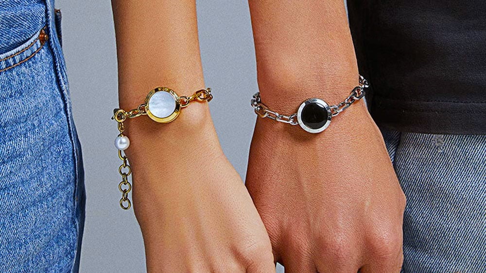 Valentine’s Day Gifts: ToTwoo Always Soulmate Smart Bracelets